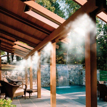 Nebulizadores de vapor de agua incorporados en porche con sombraje de madera