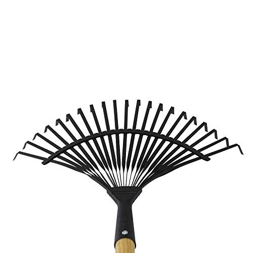 Detalle de la parte con púas del Rastrillo para limpieza de jardín de ramas y hojas. Púas de acero. 3041 CM. Bellota