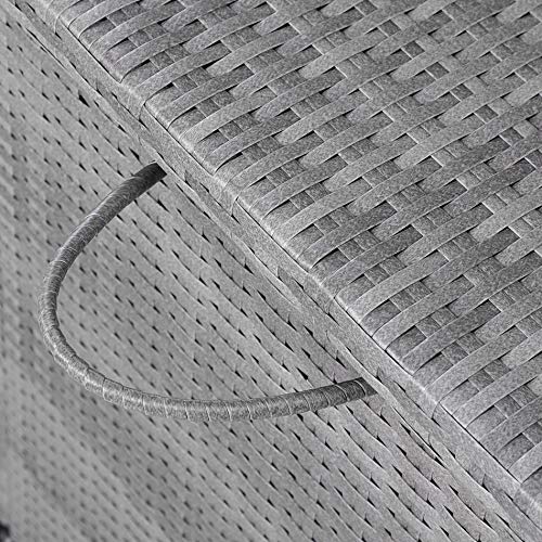 Detalle de asa del arcón CASARIA sobre fondo blanco