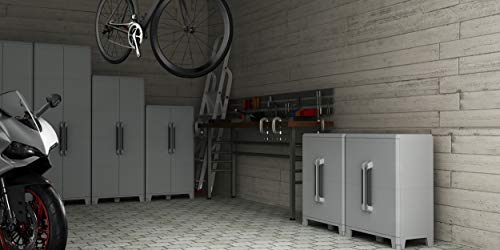 Armario Multifunción 2 Puertas, Material: Plástico, Dimensiones: 78x43.6x101.6 cm, Gris/negro. Armarios bajos y altos en patio . Detalle de armarios en garage. Transforming Modular 2, Terry | maxjardin