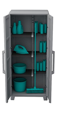 Armario Multifunción 4 módulo 2 Puertas, Material: Plástico, Dimensiones: 78 x 43.6 x 184.40 cm, Gris/Negro. Vista con puertas abiertas y productos para la limpieza y tareas del hogar en su interior. Transforming Modular 4. Terry | maxjardin