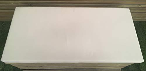 Detalle del cojín del baúl/banco de madera tratada para el exterior hecho en España por Ad Servicios | maxjardin