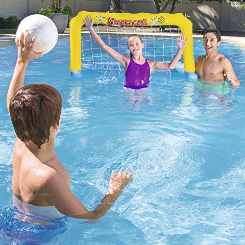 Juego Porteria Waterpolo Flotador Con Pelota para piscina, 137 x 66 cm. Vista de juego en piscina. 8321070 Bestway