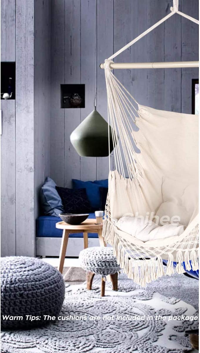 Ambiente interior de sala de estar con la Silla colgante Grande para Relax hecha de algodón con Borlas Elegantes Metal Combinación de 3 Secciones Desmontable. Silla colgante Chihee
