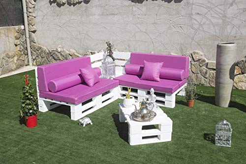 Conjunto 2X Sofá Palets 12Ox80 cm 1x Mesa 80x50 cm. Hecho en España. Lijado Y Cepillado -Interior/Exterior Nuevo-Natural. Vista de palets blancos con cojines en jardín . Palets Talavera SL.