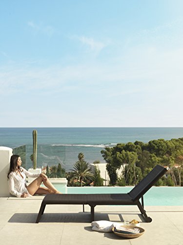 Tumbona Shaf Dream fabricado en España con materiales reciclados. Detalle ambinte