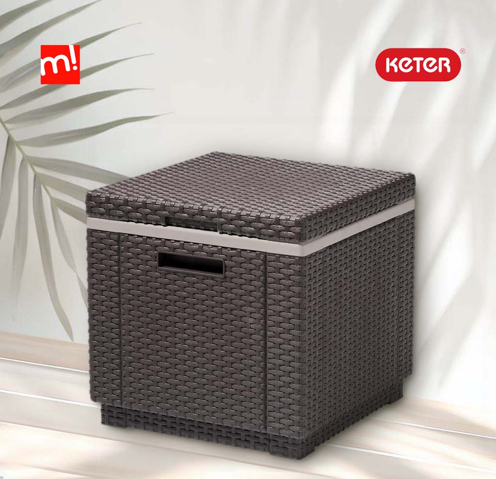 Arcón Keter Ice Cube en ambiente de patio o terraza y marca Keter y MaxJardín