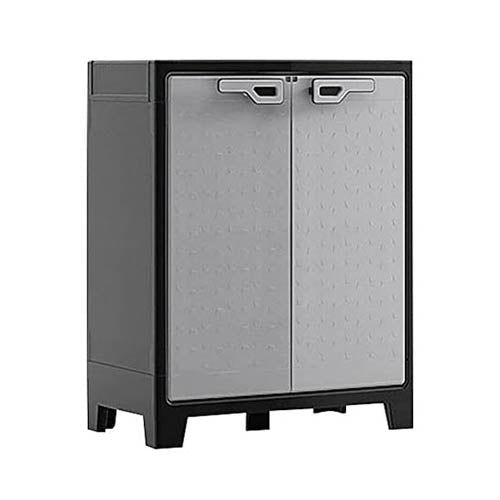 Armario bajo de dos puertas gris y negro de la marca Keter modelo Titan