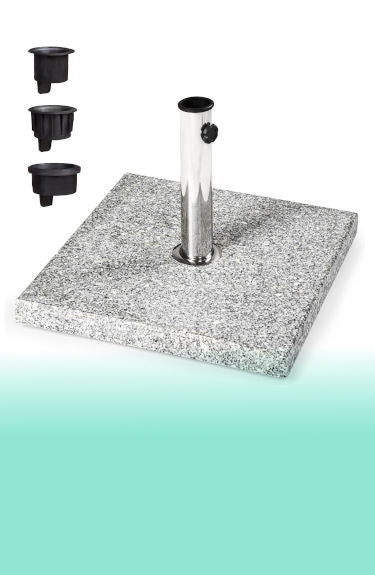 Base de parasol de granito cuadrado Paramondo sobre fondo blanco y verde
