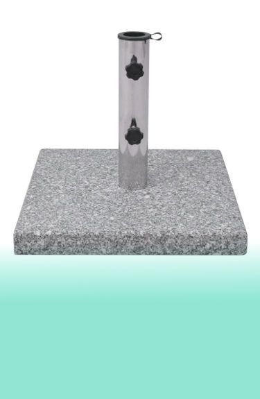 Base de sombrilla de granito cuadrada VidaXL sobre fondo blanco y verde