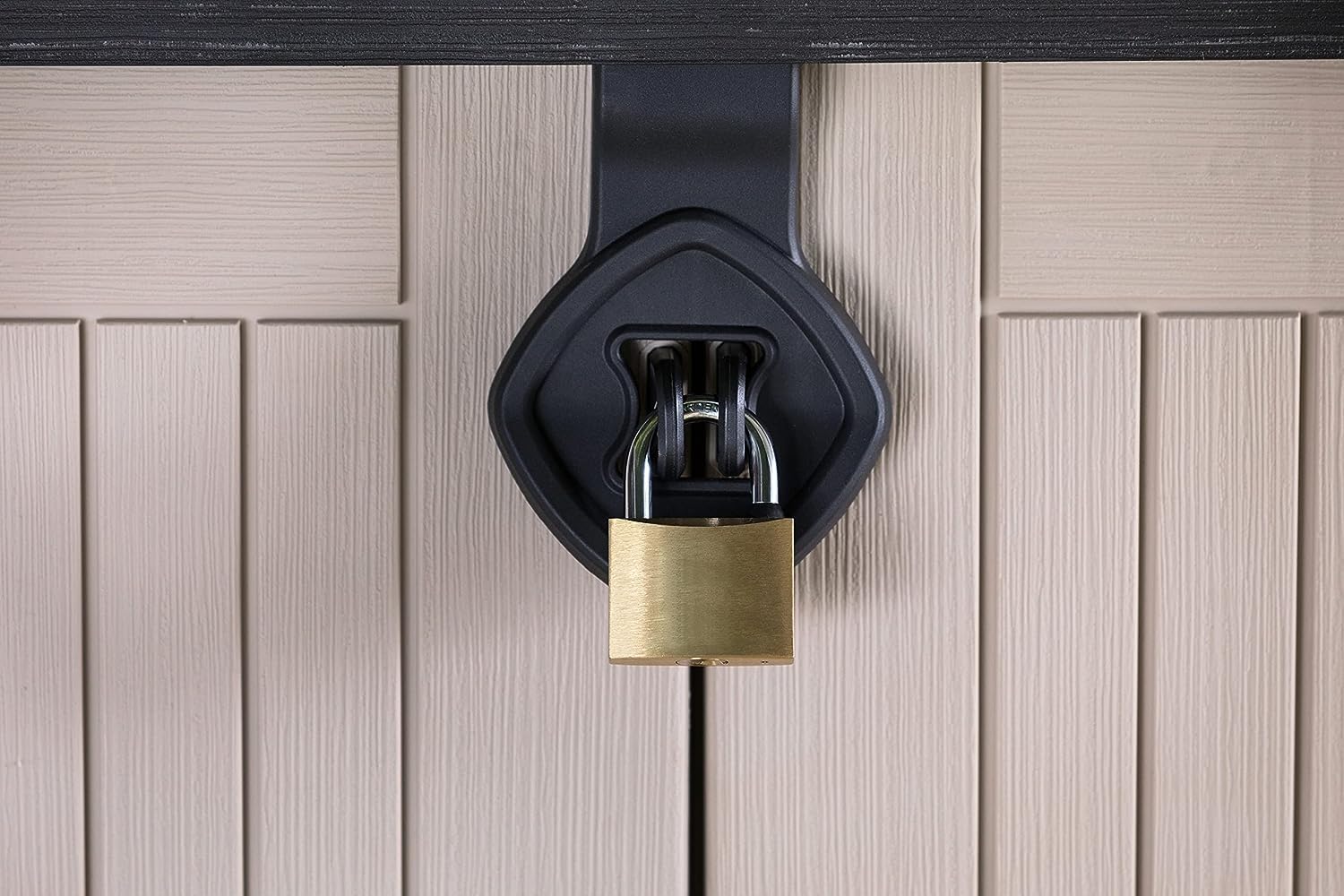 Cierre para candado, no incluido del Cobertizo de jardín exterior Store It out Midi 880 litros, topo/beige. Keter | maxjardin