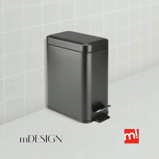 Secuencia animada del cubo de basura rectangular compacto negro con tapa cerrada y abierta y medidas de MDesign 