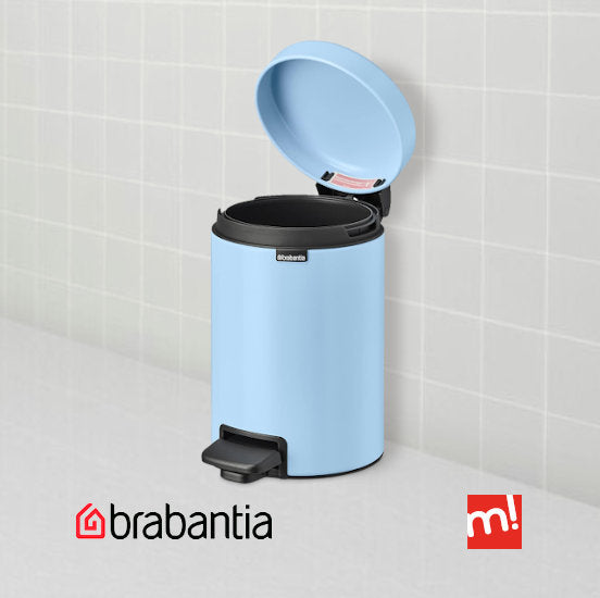 Papelera de basura redonda de color azul claro con pedal Brabantia, para cuarto de baño en Maxjardín