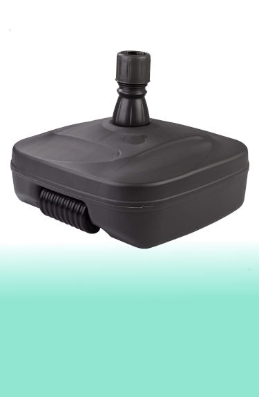 Base para sombrilla rellenable con ruedas cuadrada hasta 37 kg color negro Aktive sobre fondo blanco y verde