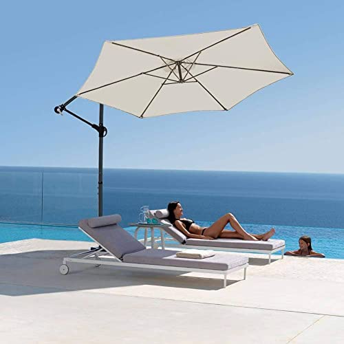Bonita terraza al mar con la Sombrilla Parasol Excéntrico 300 cm, de Jardín con Manivela y Funda Protectora, Protección UV, Beige. VOUNOT