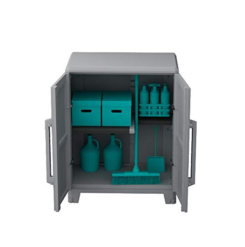 Armario Multifunción 2 Puertas, Material: Plástico, Dimensiones: 78x43.6x101.6 cm, Gris/negro. Armario bajo con puertas abiertas y enseres. Transforming Modular 2, Terry | maxjardin