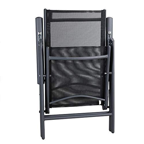 Detalle silla plegada del Conjunto de jardín Negro Juego de 4 sillas plegables  de aluminio  y 1 Mesa. Bern. Casaria 