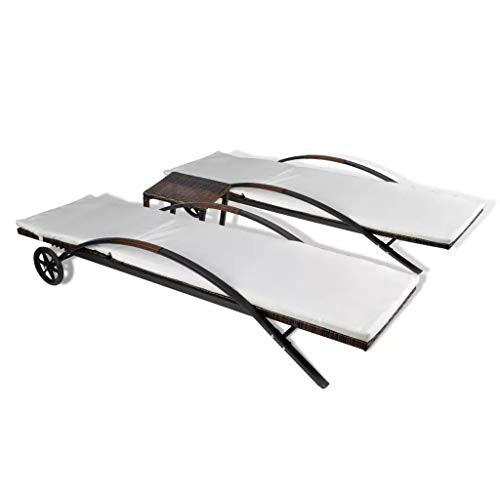 Conjunto de 2 Tumbonas de polirratán y mesita para jardín, 200 x 65 x 39 cm, con dos ruedas, respaldo ajustable, funda para cojín. Detalle posición horizontal. Cikonielf