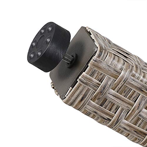 Detalle de pata regulable en altura de Conjunto de Poliratán Crema 4 sillas + cojines y mesa. Casaria