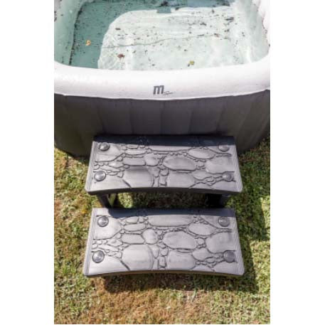 Escalera de spa con 2 peldaños Gre spal2. 34cm en ambiente
