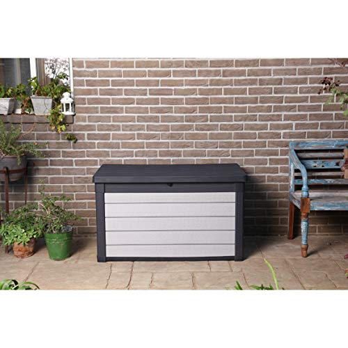 Arcón Exterior Denali 100, 390 litros, gris, 122.9 x 62.1 x 70.6 cm. Keter. Detalle ambiente