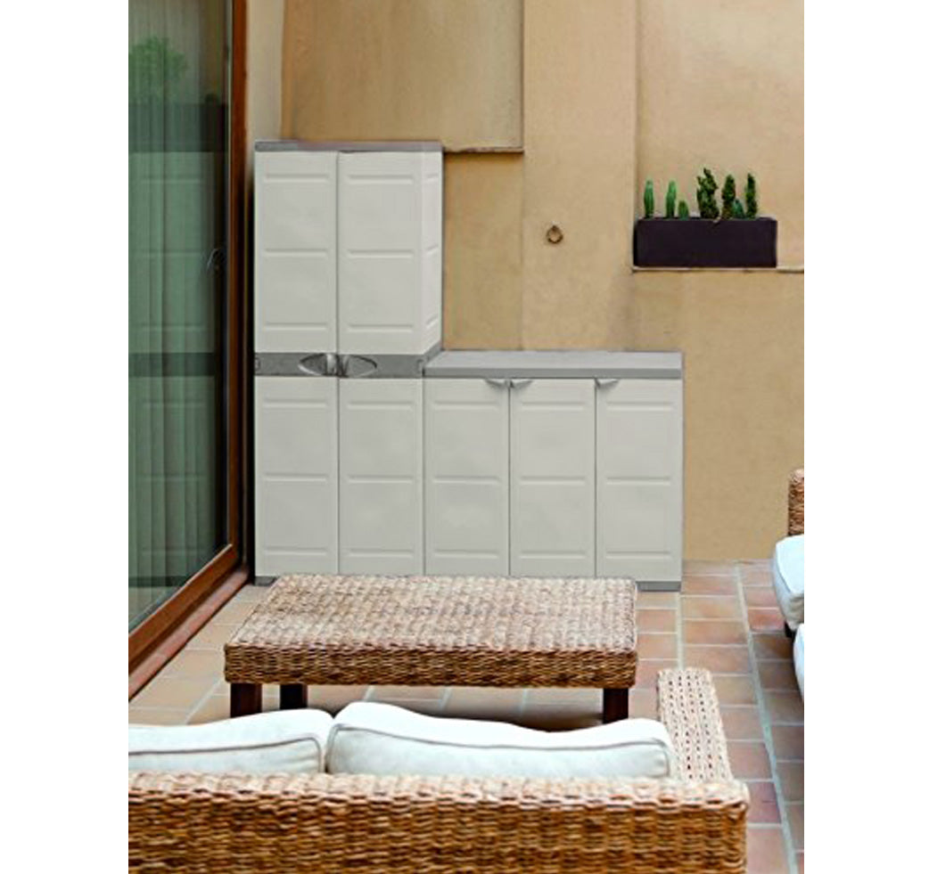 Vista en oficina del Armario bajo de Resina Hecho en España con 2 Puertas plastek 88 x 70 x 44 cm. M282968. Plastiken