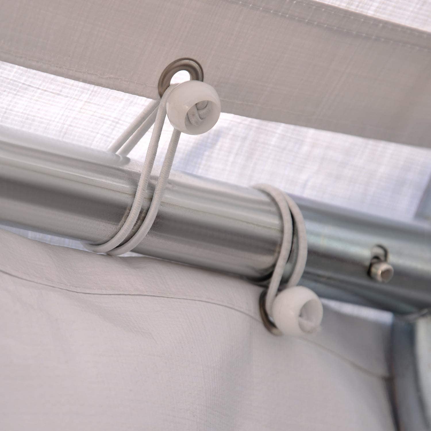 Detalle de sujeción de lonas a la estructura del Pabellón 6x4m 4 Paneles Laterales 6 Ventanas, Acero PE Blanco. Outsunny